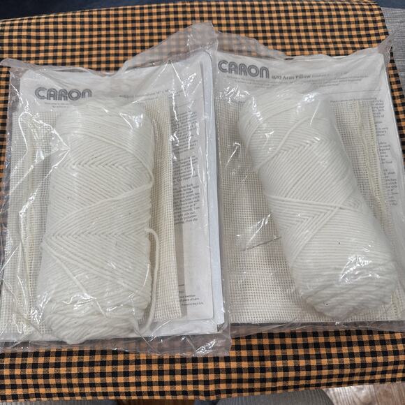 Sealed Packages Set Of 2 Aran Pillow Kit 14x14 Caron Needlepoint Kit 4692 VNT - Picture 5 of 5